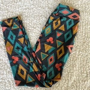NWOT LuLaRoe  Disney OS Leggings